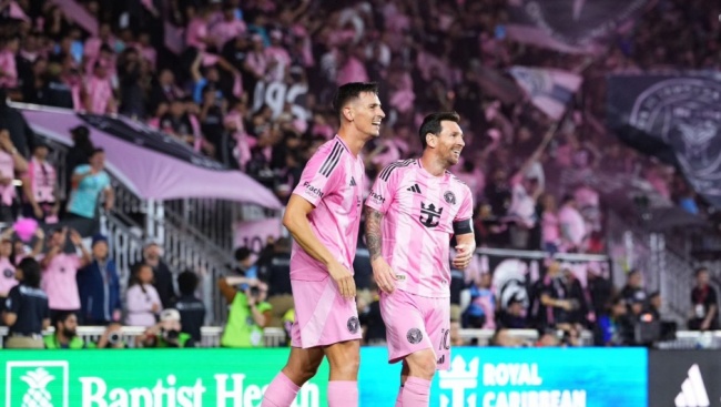 Ảnh bài viết Messi tạo dấu ấn, Allende lập hattrick giúp Inter Miami vô địch Miền Đông MLS 2025