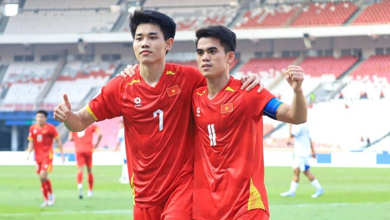 Khuất Văn Khang giữ vai trò đội trưởng U22 Việt Nam, trong khi đội phó là Đình Bắc.