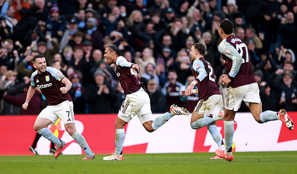 Aston Villa có chiến thắng vất vả trước Wolverhampton Wanderers.