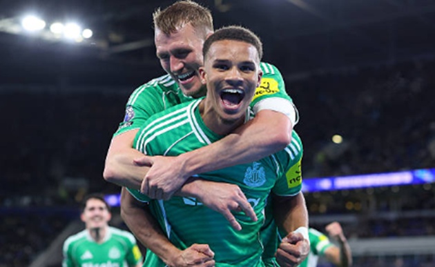 Ảnh bài viết Cú đúp trước Everton và hành trình giúp Thiaw bước lên đẳng cấp Ngoại hạng Anh