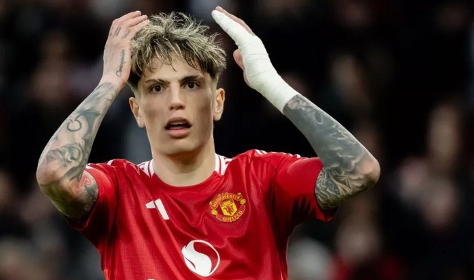 Ảnh bài viết Nội bộ Man Utd thêm rạn nứt: Dorgu nối gót Garnacho gây sóng gió