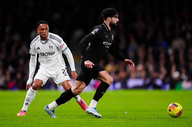 Ảnh bài viết Man City thắng Fulham nghẹt thở, Gvardiol và Dias bị CĐV chỉ trích