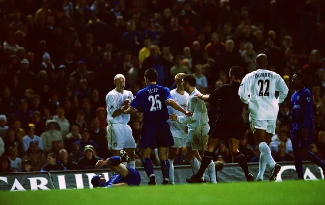 Chelsea và Leeds có mối thâm thù kéo dài hàng thập kỷ.