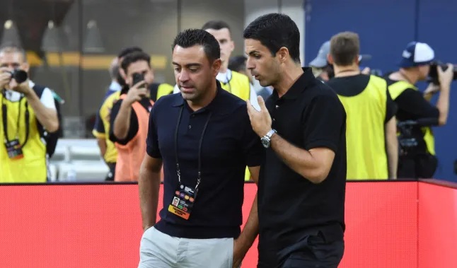 Xavi và Arteta từng gắn bó ở Barca.
