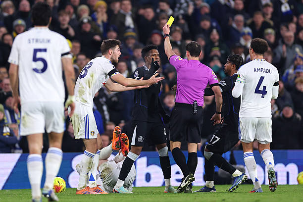 Ảnh bài viết Estevao thoát thẻ đỏ khi Chelsea nhận thất bại trước Leeds