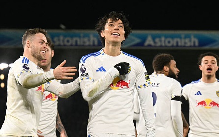 Leeds giành chiến thắng trước Chelsea.\