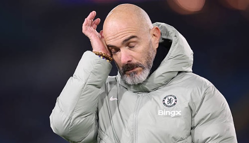 Chelsea đánh mất cơ hội tiếp tục bám đuổi Arsenal.