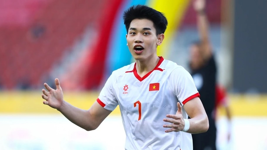 Ảnh bài viết Trọng tài bẻ còi, Đình Bắc ngơ ngác giữa "tâm bão" SEA Games