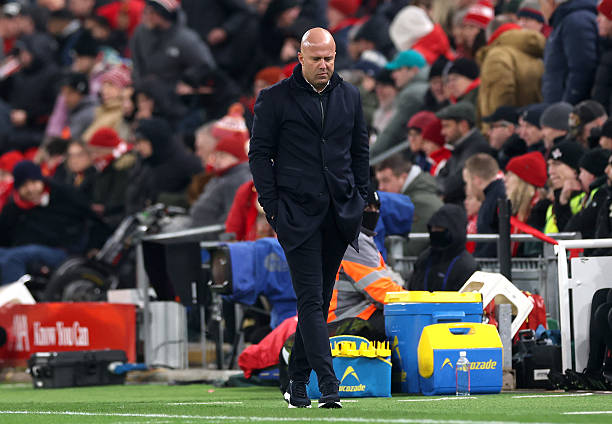 Ảnh bài viết Liverpool hỗn loạn: Mớ bòng bong chiến thuật của Arne Slot