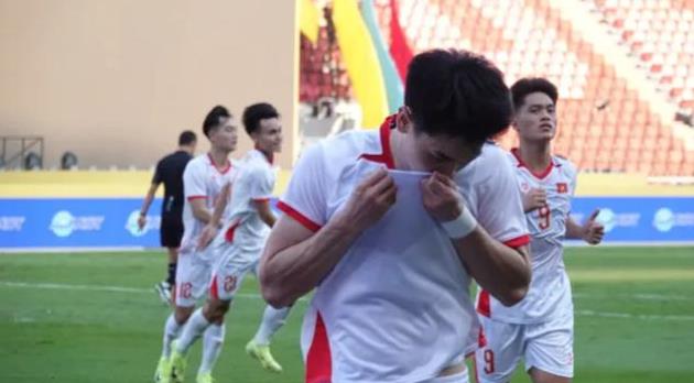 Đình Bắc có màn trình diễn chói sáng.