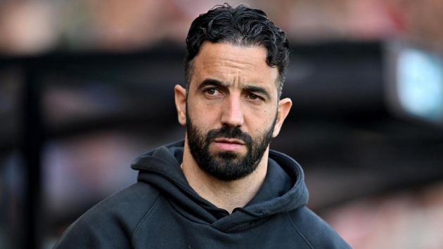 HLV Amorim đau đầu với bài toán nhân sự.