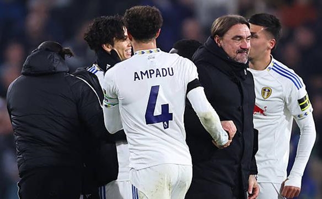 Daniel Farke gây bất ngờ khi giúp Leeds United đánh bại Chelsea.