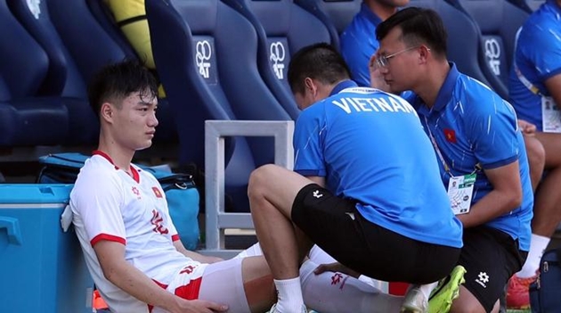 Ảnh bài viết Điểm tin bóng đá Việt Nam 5/12: Xuân Bắc chấn thương nhẹ; Xuân Son tỏa sáng với hattrick