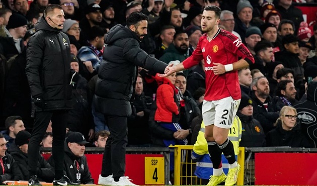 Ảnh bài viết Dalot thất vọng sau kết quả hòa trước West Ham