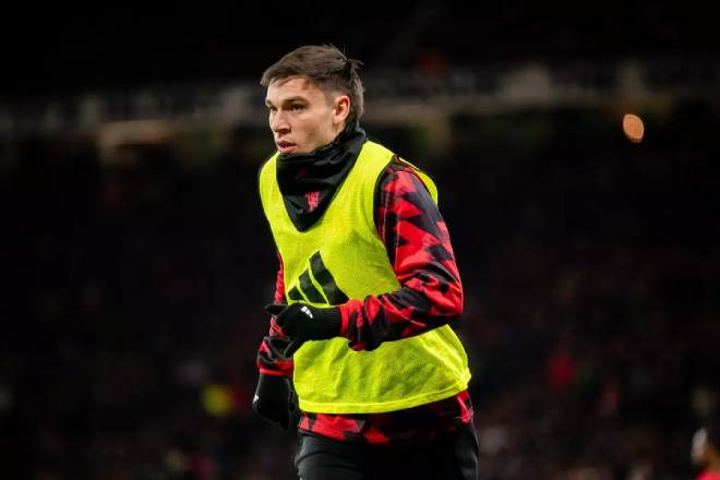 Ảnh bài viết Manchester United mất điểm quý giá, Ugarte bị CĐV công kích