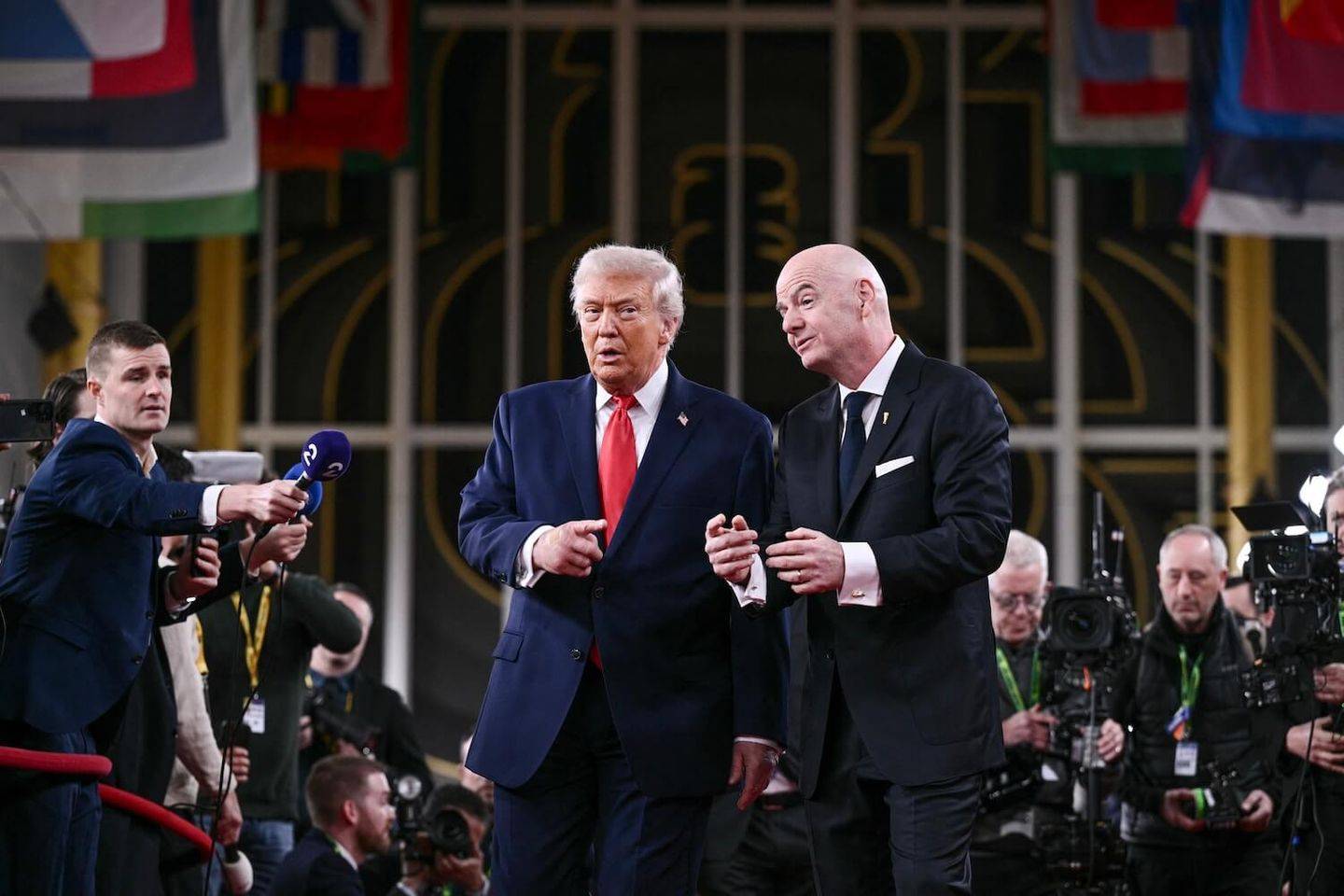 Ảnh bài viết Trực tiếp bốc thăm World Cup 2026: Donald Trump và dàn cựu danh thủ xuất hiện