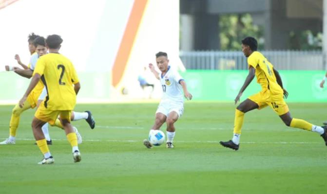 Lào gây bất ngờ với bàn mở tỷ số.