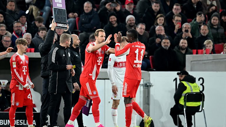 Kane chói sáng sau khi vào sân từ ghế dự bị.