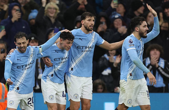 Man City giành thắng lợi đậm đà trước Sunderland.