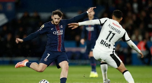 Ảnh bài viết Kvaratskhelia tỏa sáng, PSG đè bẹp Rennes 5-0 tại Parc des Princes
