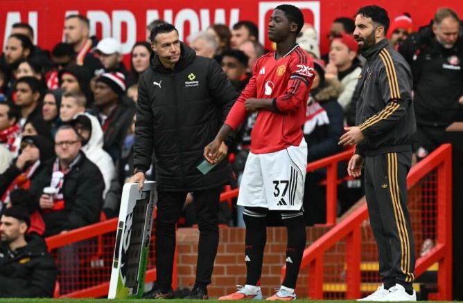 Mainoo không phù hợp với cách triển khai chiến thuật của Amorim.