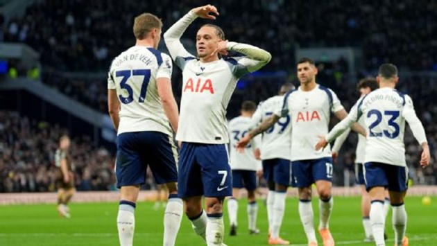 Xavi Simons giúp Spurs đánh bại Brentford