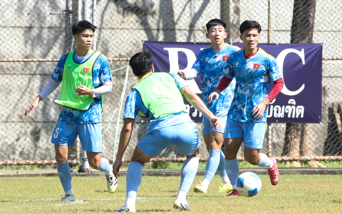 U22 Việt Nam đang tích cực tập luyện để chuẩn bị cho trận đấu với U22 Malaysia. Ảnh: VFF.