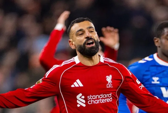 Salah có thể tiếp tục ngồi dự bị.