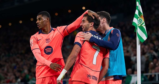 Barca vừa nã 5 bàn vào lưới Betis