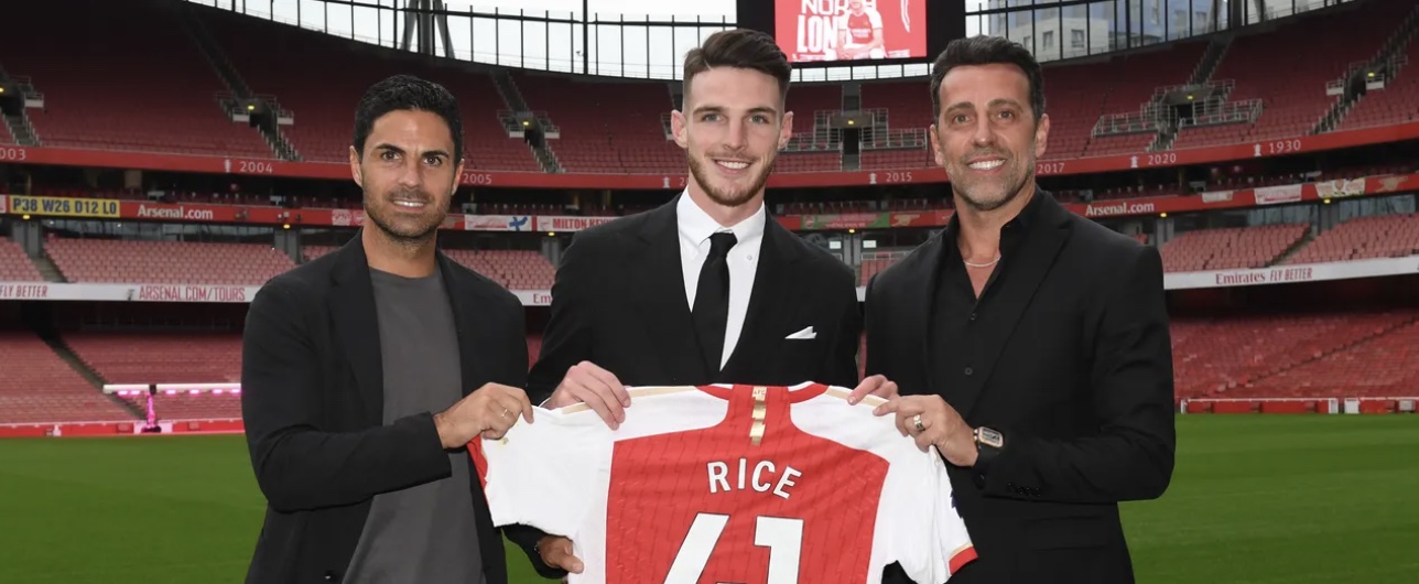 Ảnh bài viết Nghịch lý Ngoại hạng Anh: HLV chịu trận thay cho Giám đốc thể thao