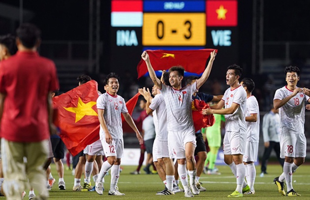 Việt Nam đăng quang SEA Games 30 sau khi giành chiến thắng 3-0 trước Indonesia.
