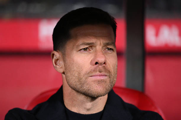 Alonso không thể làm hài lòng tất cả mọi người. 