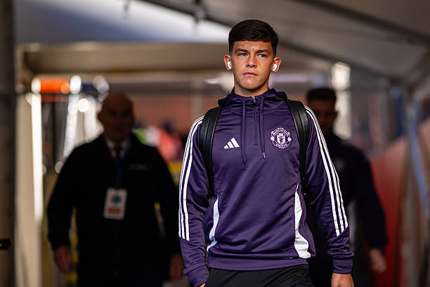 Dù được giới chuyên môn đánh giá cao, Lacey vẫn chưa được Amorim trọng dụng.