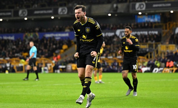 Mason Mount tỏa sáng trong chiến thắng 4-1 của MU.