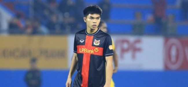 Lê Phát trong màu áo Ninh Bình.