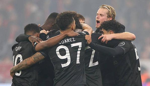 Nỗ lực của Sporting Lisbon là không đủ để tạo bất ngờ tại Allianz Arena.