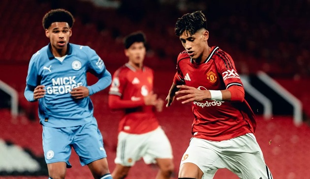 JJ Gabriel lại vừa được nhắc tên.