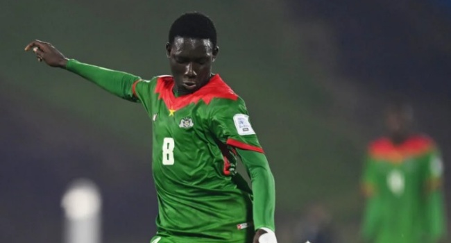 Muhammad Zongo sẽ gia nhập Chelsea.