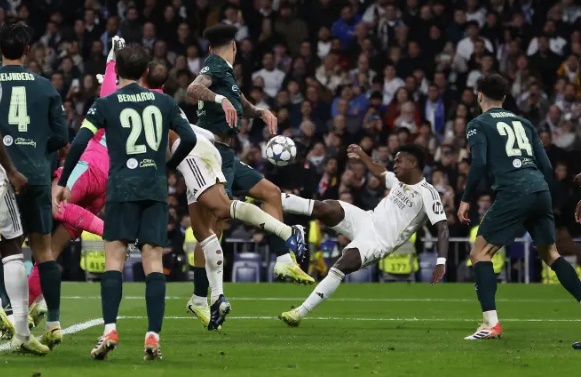 Ảnh bài viết Real Madrid thua 1-2 trước Man City: Thực tế phũ phàng về khoảng cách đẳng cấp