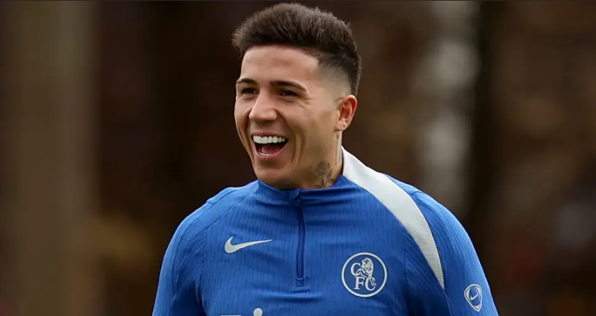 Ảnh bài viết Enzo Fernandez thay đại diện, đồn đoán về tương lai ở Chelsea và Real Madrid
