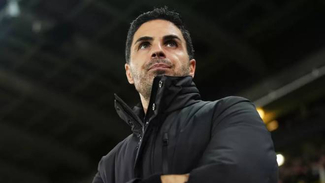 CĐV Arsenal không hài lòng vì Arteta không tin dùng Nwaneri trước Club Brugge.