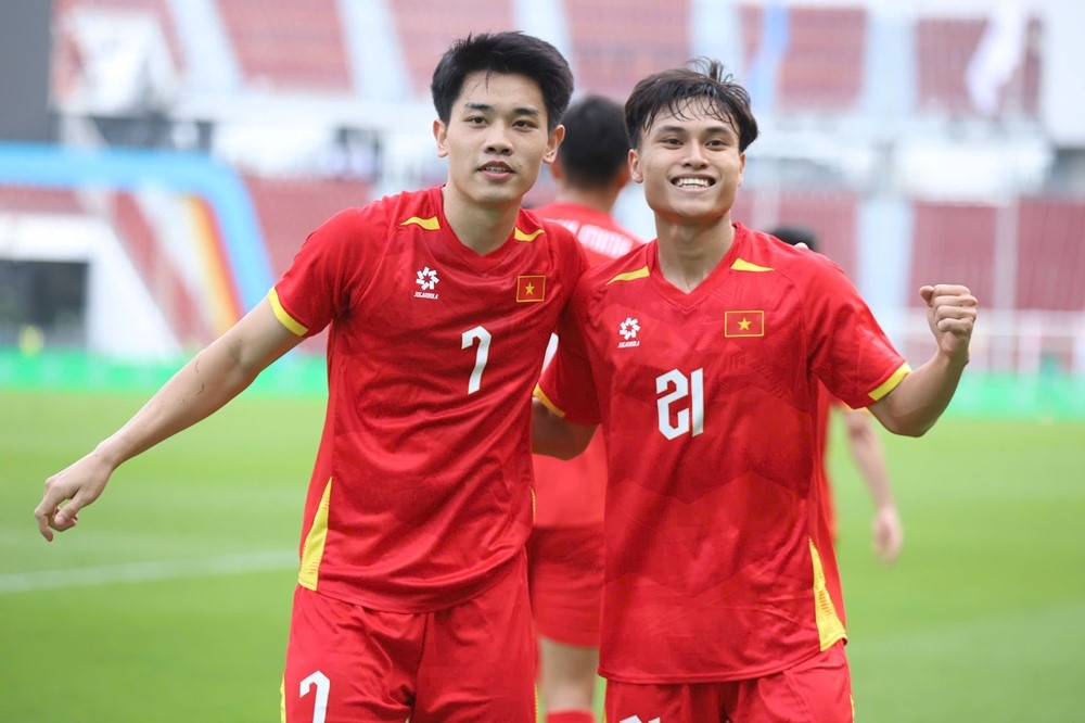 Ảnh bài viết U22 Việt Nam thắng Malaysia 2-0, nhận cơn mưa lời khen từ Đông Nam Á
