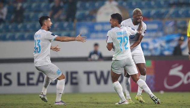 Chủ nhà Nam Định áp đảo đối thủ.