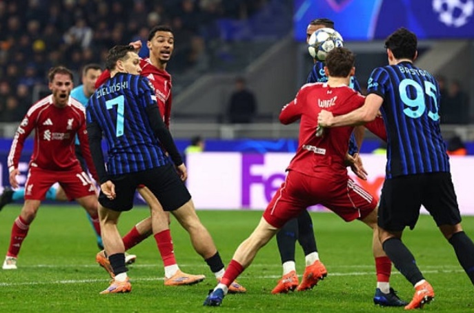 Liverpool vẫn giành chiến thắng dù thiếu vắng Salah.