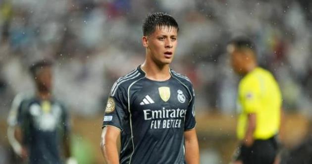 Ảnh bài viết Man United theo đuổi Arda Guler, tiền vệ Real Madrid phản hồi