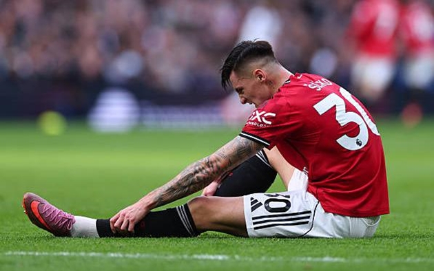 Ảnh bài viết Man Utd: HLV Amorim báo tin dữ về "bom tấn" 74 triệu bảng