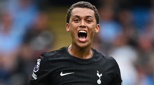 Brennan Johnson lọt vào tầm ngắm của Crystal Palace