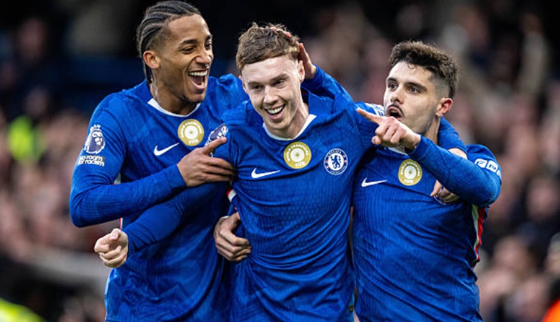 Palmer mở điểm cho Chelsea.