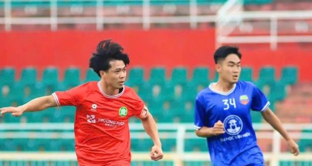 Ảnh bài viết Công Phượng tái xuất, ghi bàn giúp Đồng Nai thắng Đại học Văn Hiến