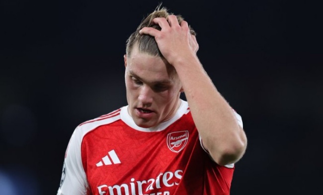 Viktor Gyokeres gây thất vọng trước Wolves.